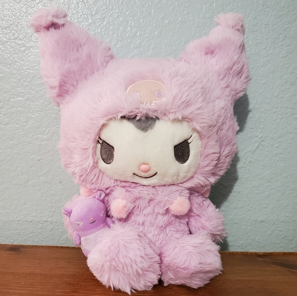 Sanrio Kuromi Faux Fur Plushie with Baku. Rare from Japan In very good condition - Picture 1 of 16